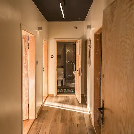 5 Krokow B&B 자코파네